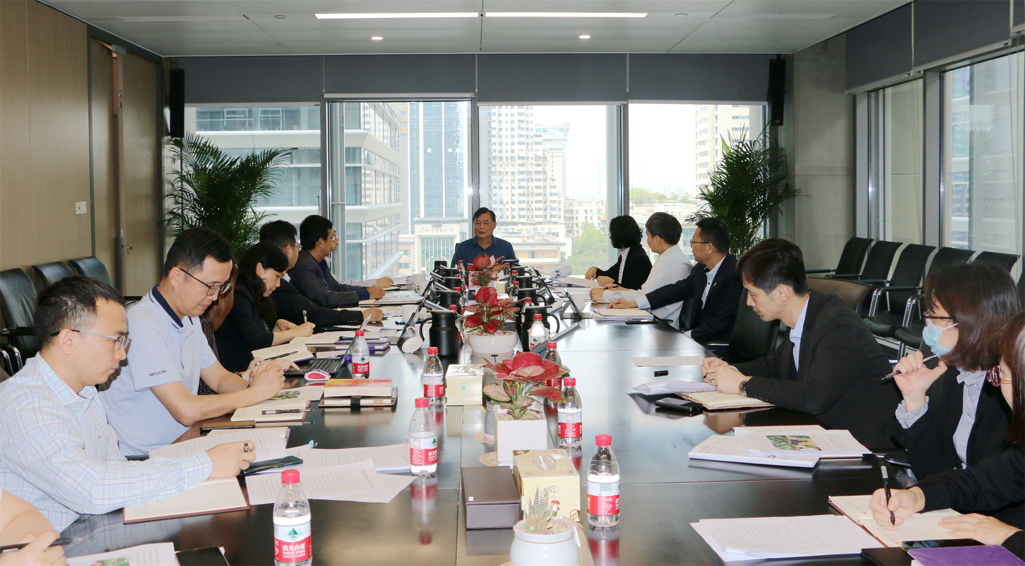 学习贯彻党的二十大精神 | 在服务加快构建新发展格局中推动购宝钱包
集团高质量发展